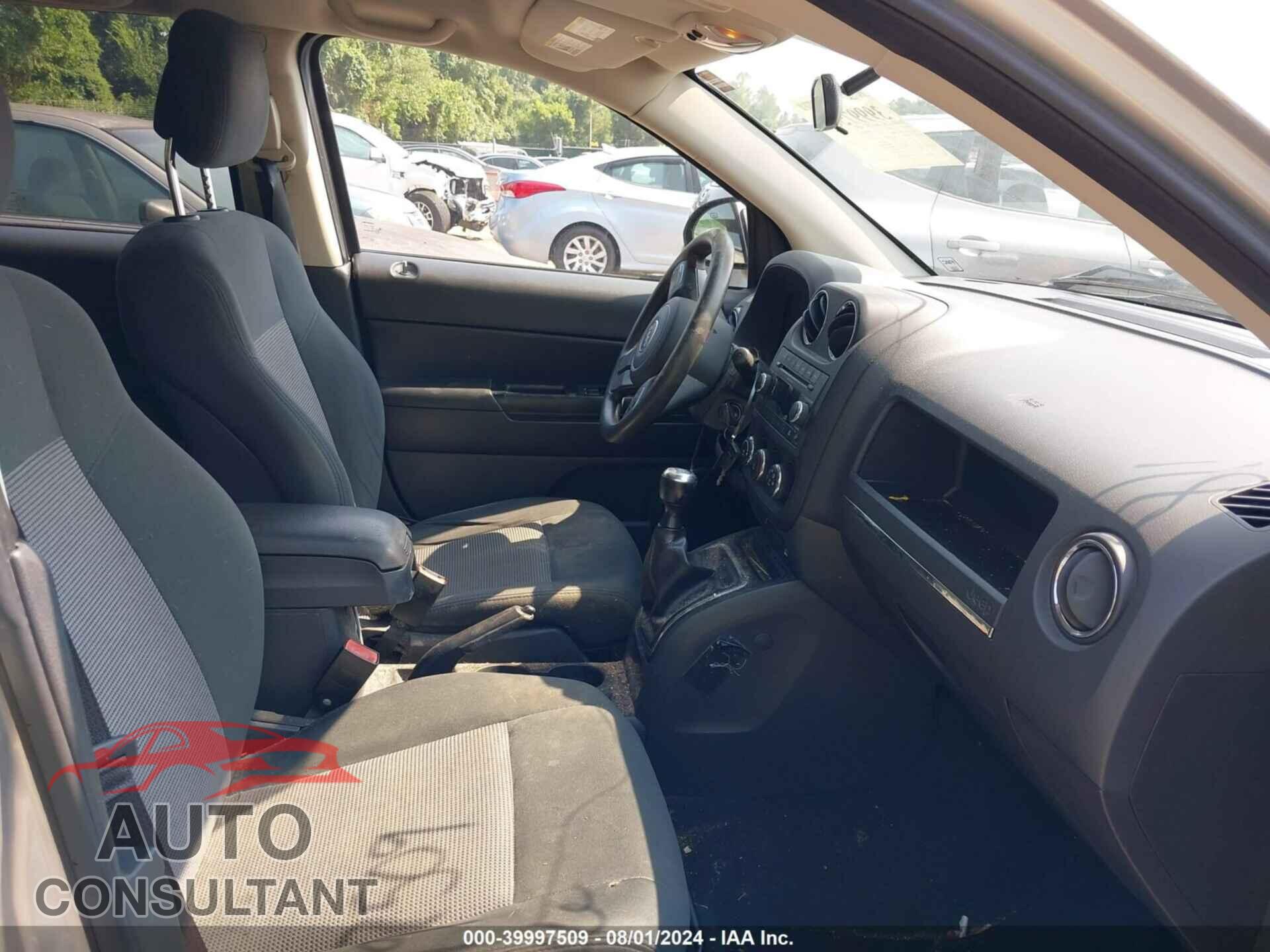 JEEP COMPASS 2011 - 1J4NT1FA0BD230887