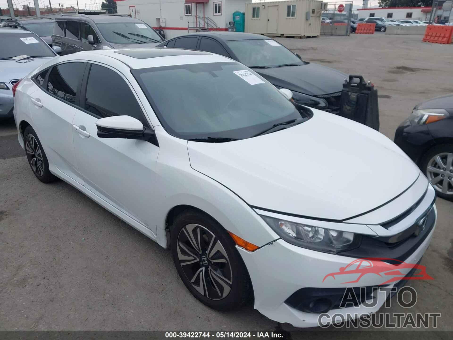 HONDA CIVIC 2018 - JHMFC1F31JX014344