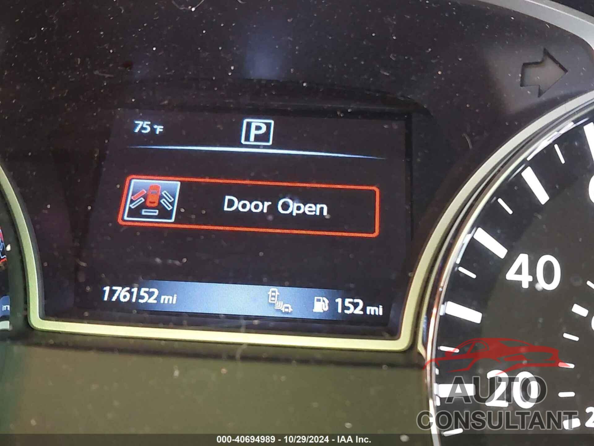 NISSAN PATHFINDER 2016 - 5N1AR2MN8GC601558
