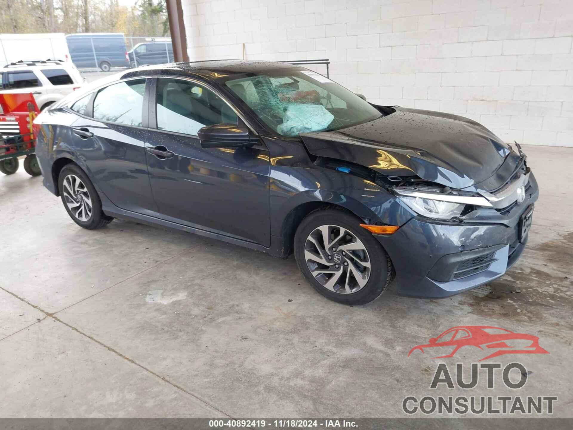 HONDA CIVIC 2018 - 2HGFC2F77JH584719