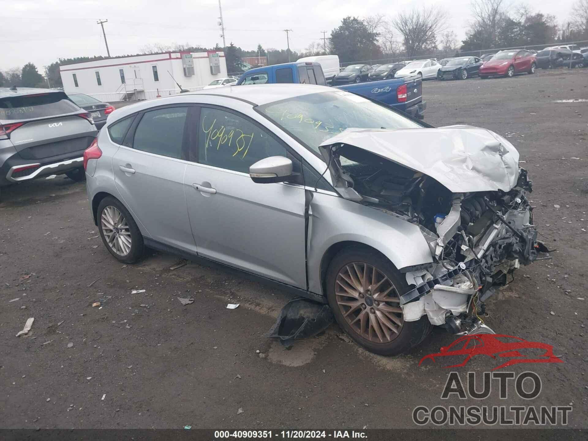 FORD FOCUS 2014 - 1FADP3N26EL298364