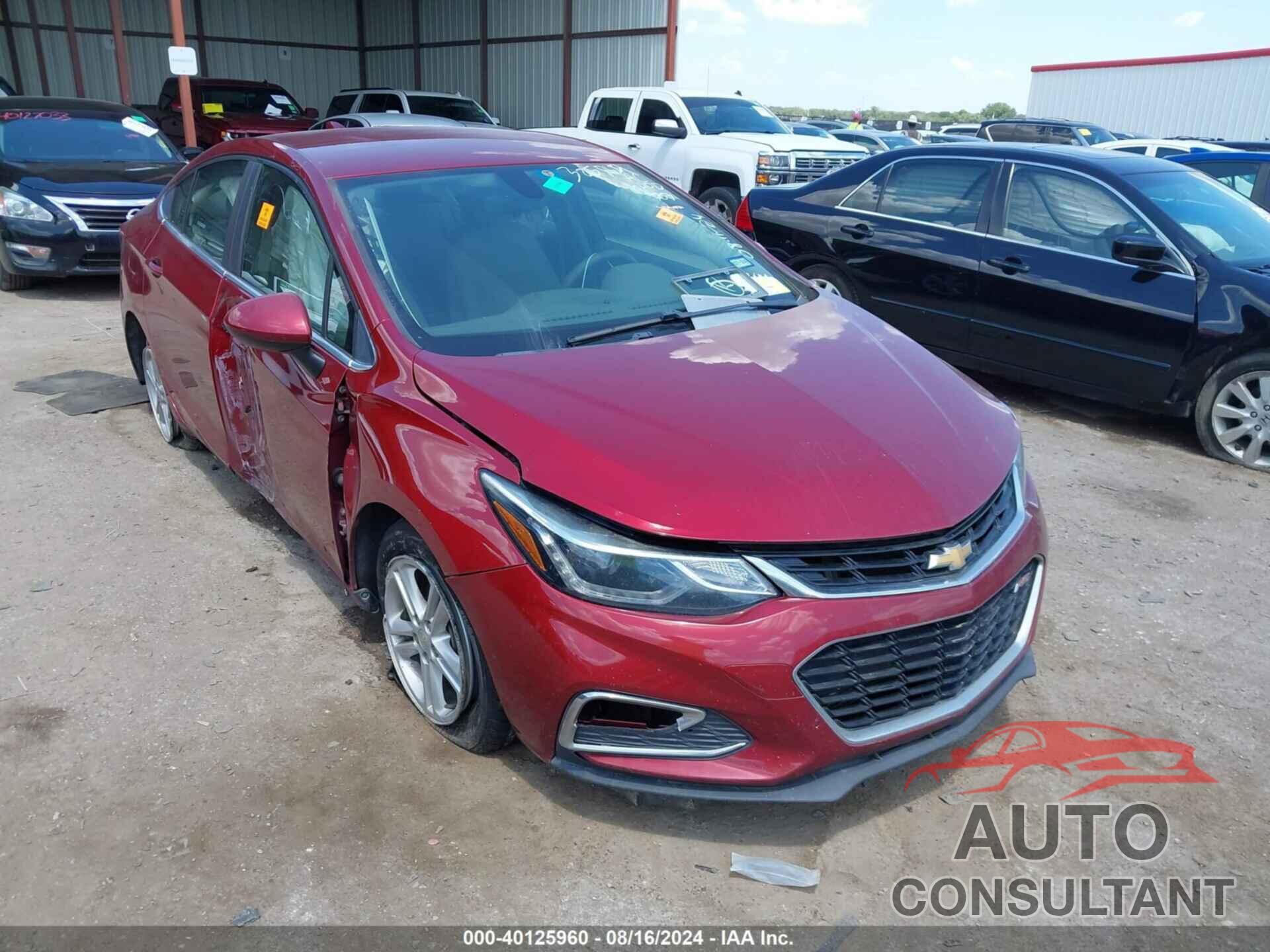 CHEVROLET CRUZE 2018 - 1G1BE5SM9J7223873