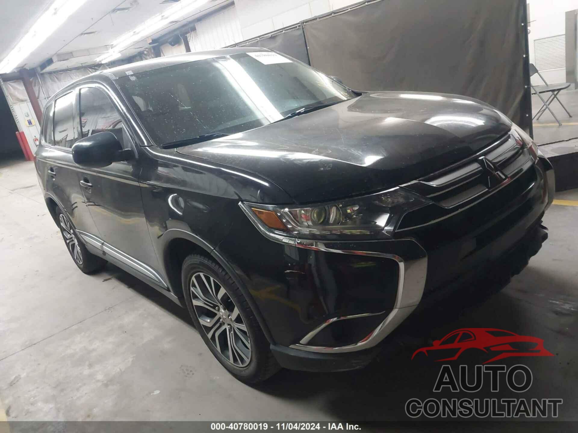 MITSUBISHI OUTLANDER 2018 - JA4AD2A3XJZ071551