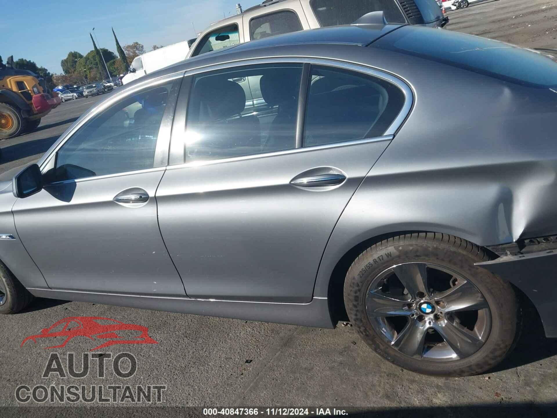 BMW 528I 2012 - WBAXG5C59CDX03542