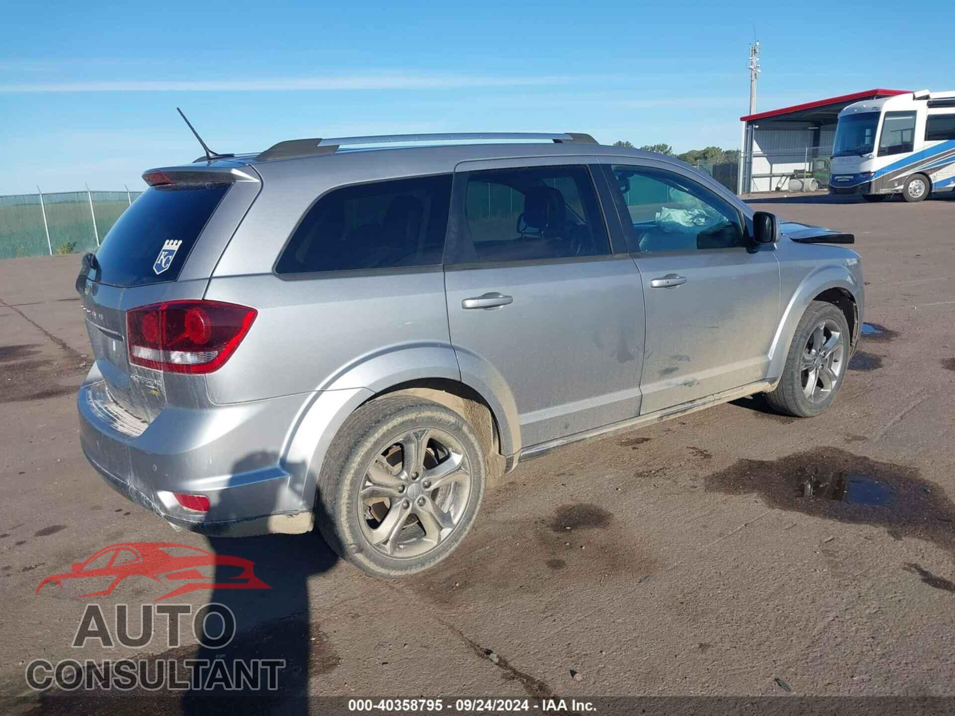 DODGE JOURNEY 2017 - 3C4PDCGGXHT614043