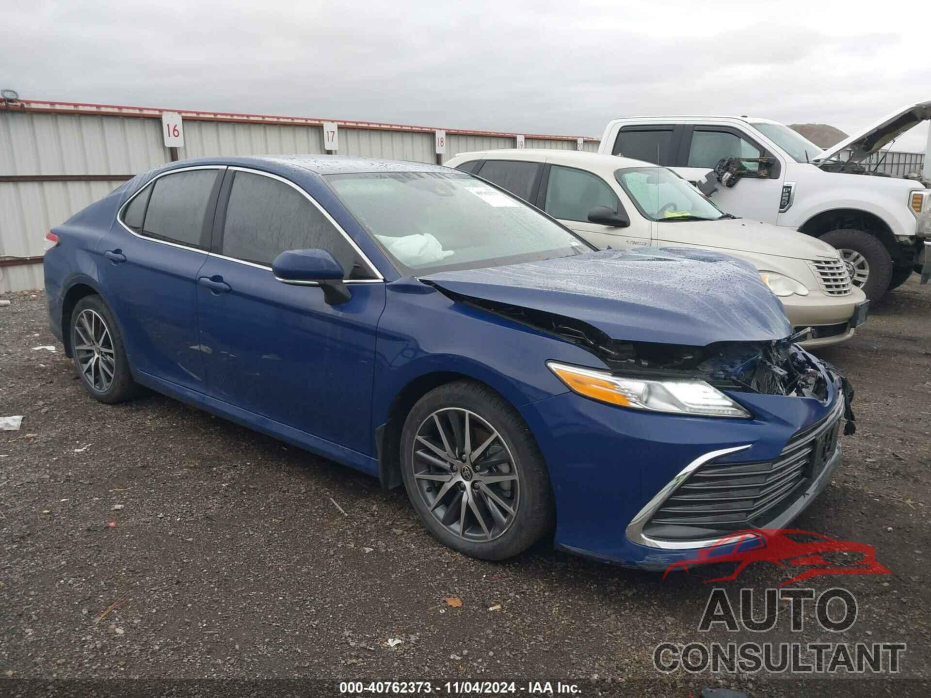 TOYOTA CAMRY 2023 - 4T1F11BK0PU099333