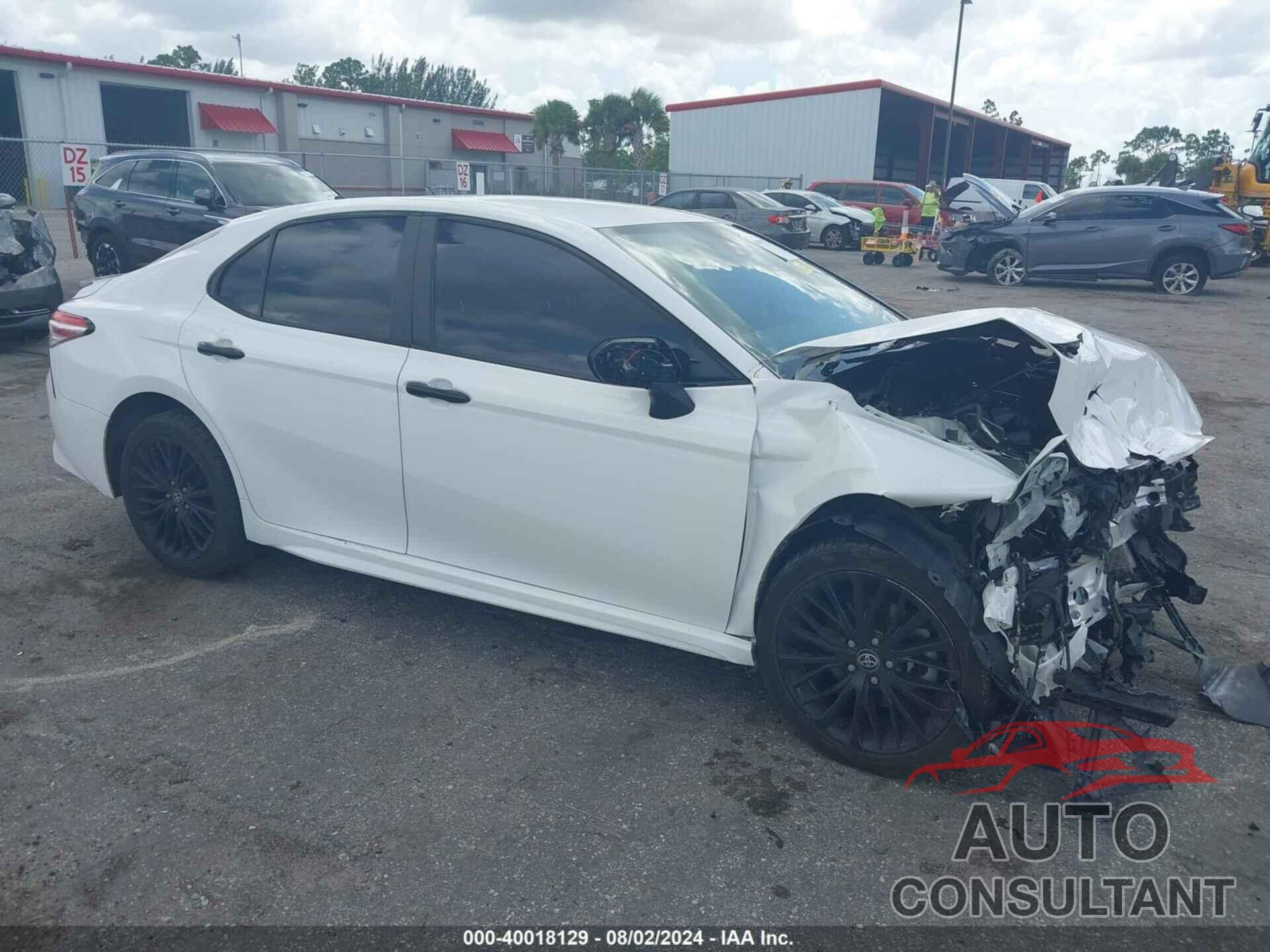 TOYOTA CAMRY 2020 - 4T1G11AK8LU397600