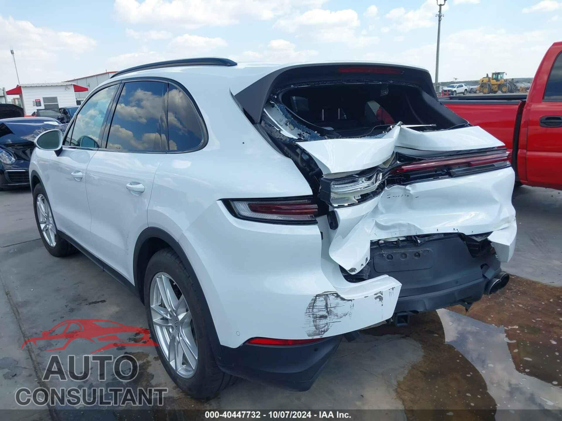 PORSCHE CAYENNE 2024 - WP1AA2AY8RDA01015