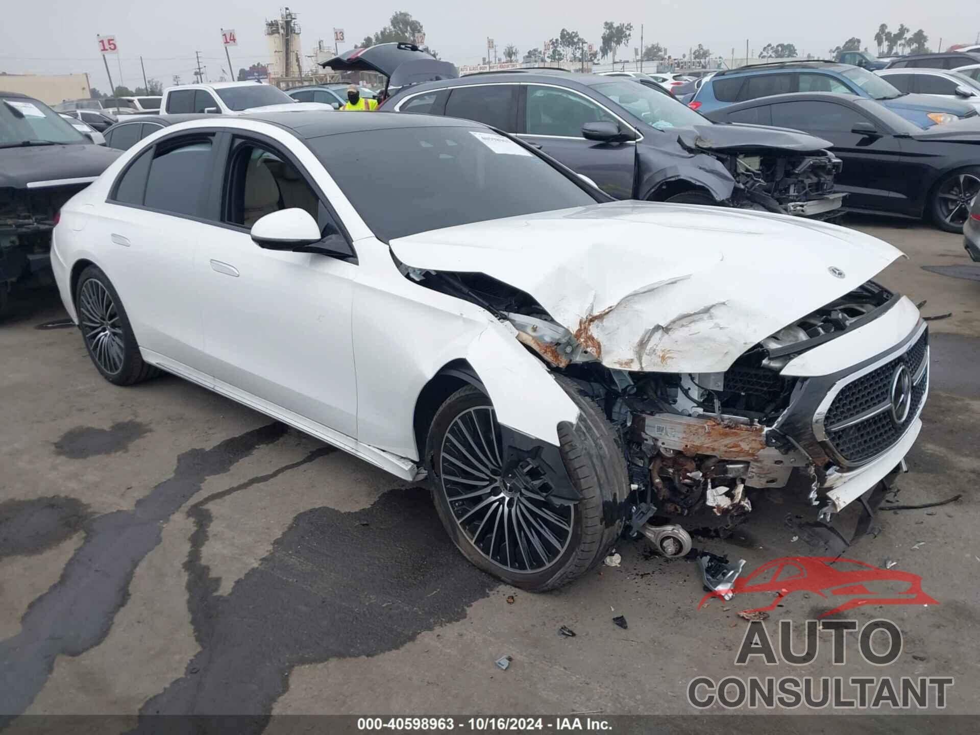 MERCEDES-BENZ E 350 2024 - W1KLF4HB9RA009205