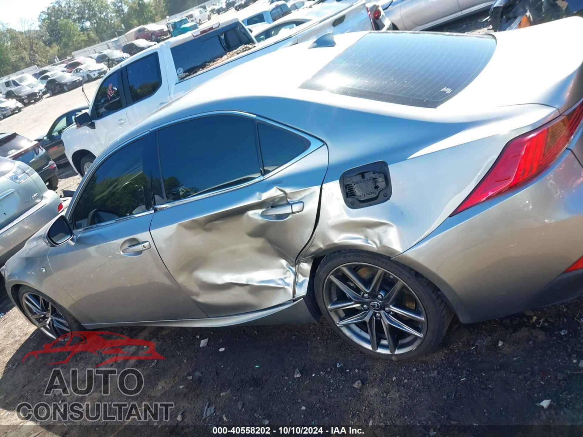 LEXUS IS 2018 - JTHBA1D20J5080782
