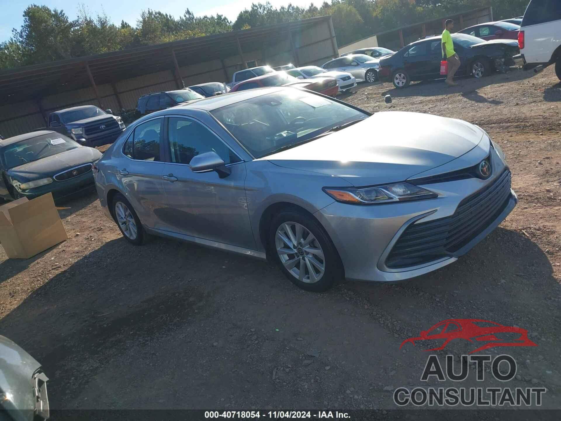 TOYOTA CAMRY 2021 - 4T1R11AK2MU421187