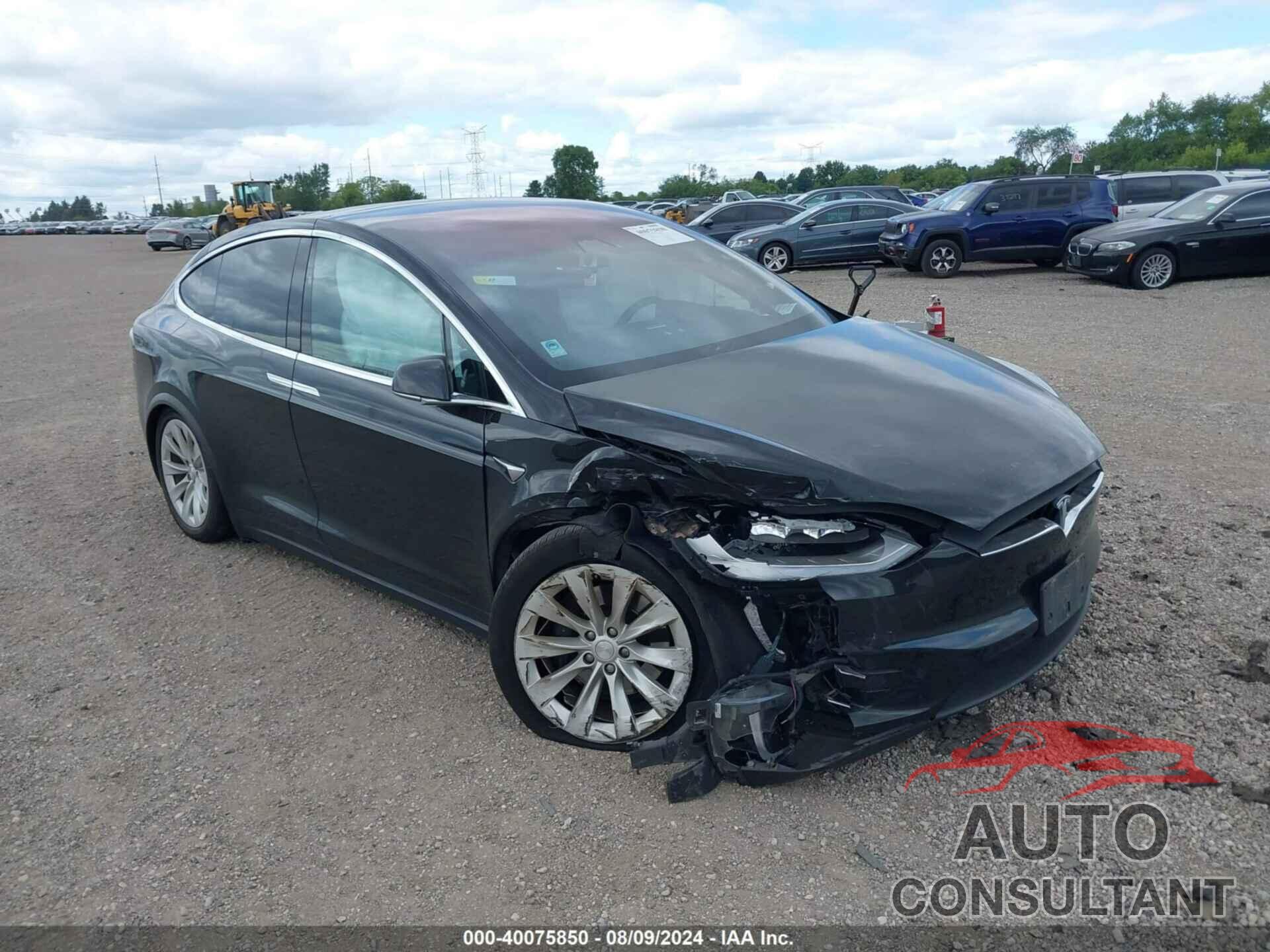 TESLA MODEL X 2018 - 5YJXCBE21JF088510