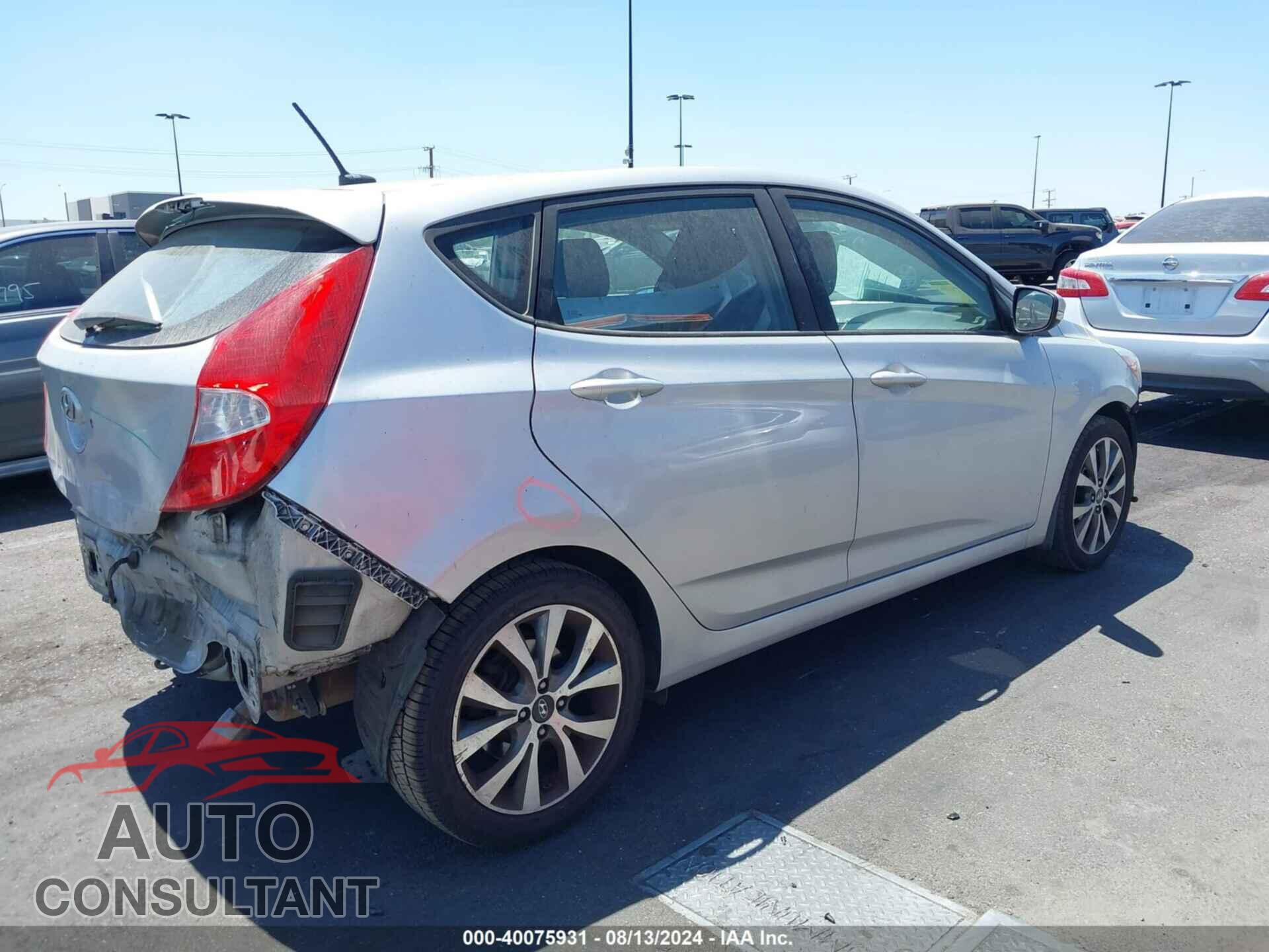 HYUNDAI ACCENT 2017 - KMHCU5AE8HU324483