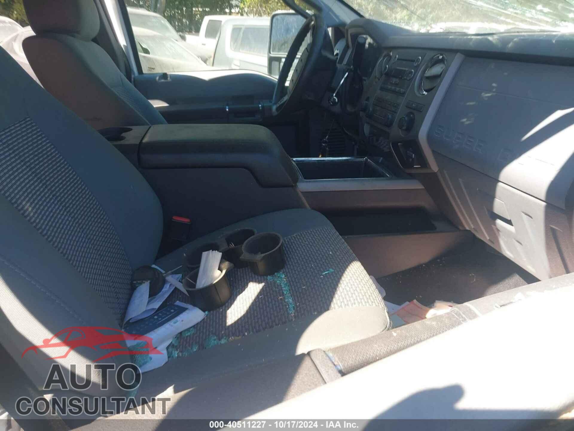 FORD F-250 2012 - 1FT7W2B61CEB64889