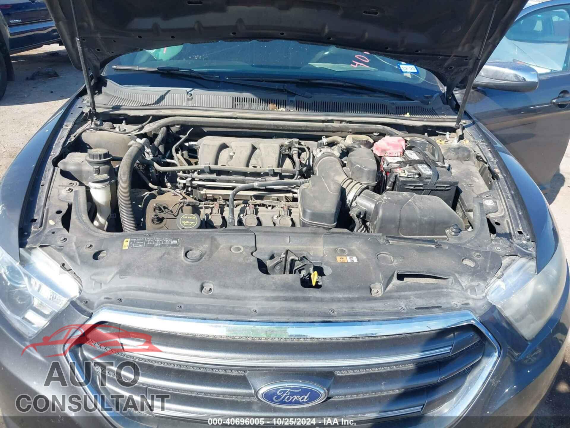FORD TAURUS 2015 - 1FAHP2F83FG118461