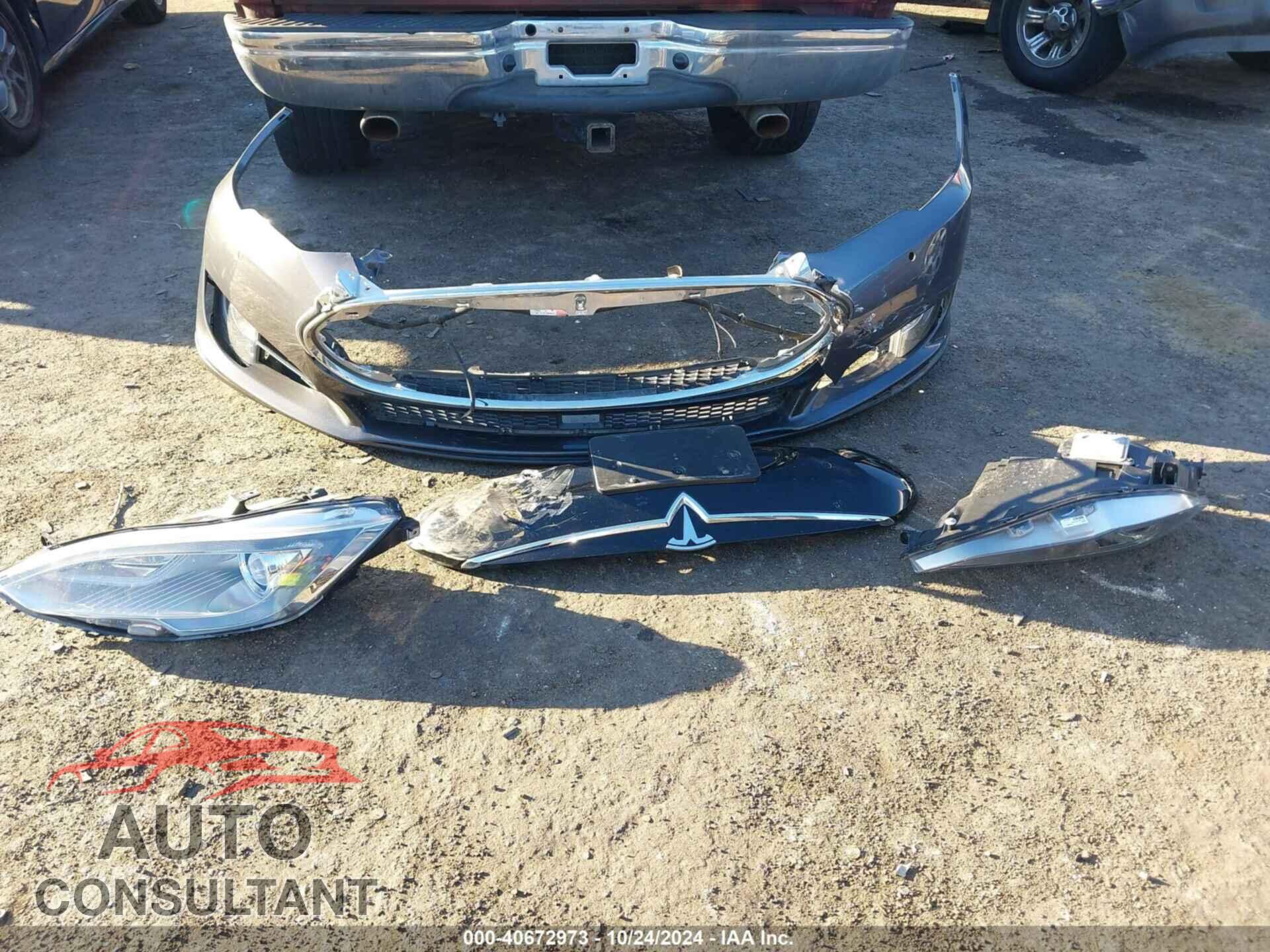 TESLA MODEL S 2015 - 5YJSA1E28FF110066