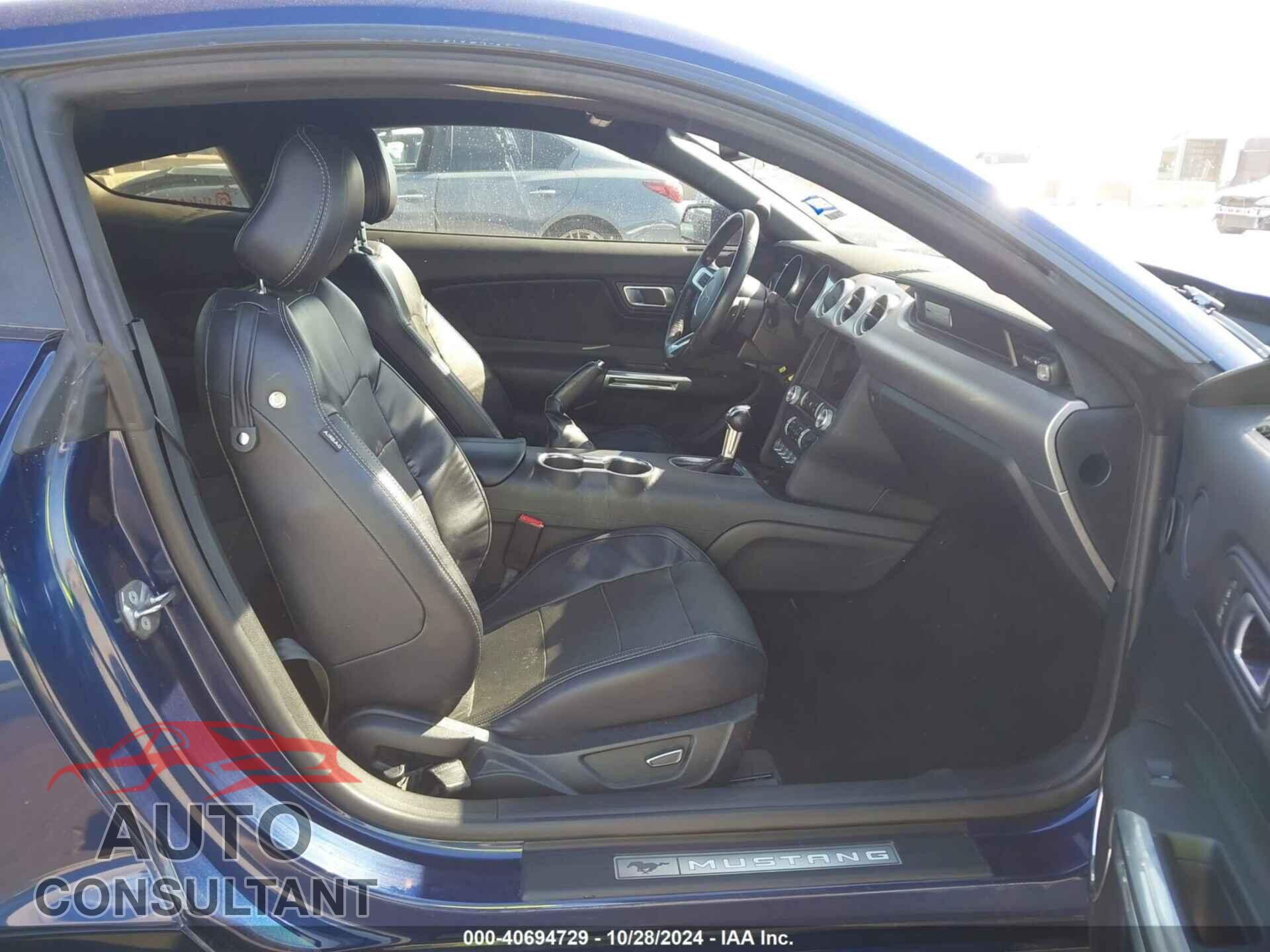 FORD MUSTANG 2019 - 1FA6P8CF5K5166207