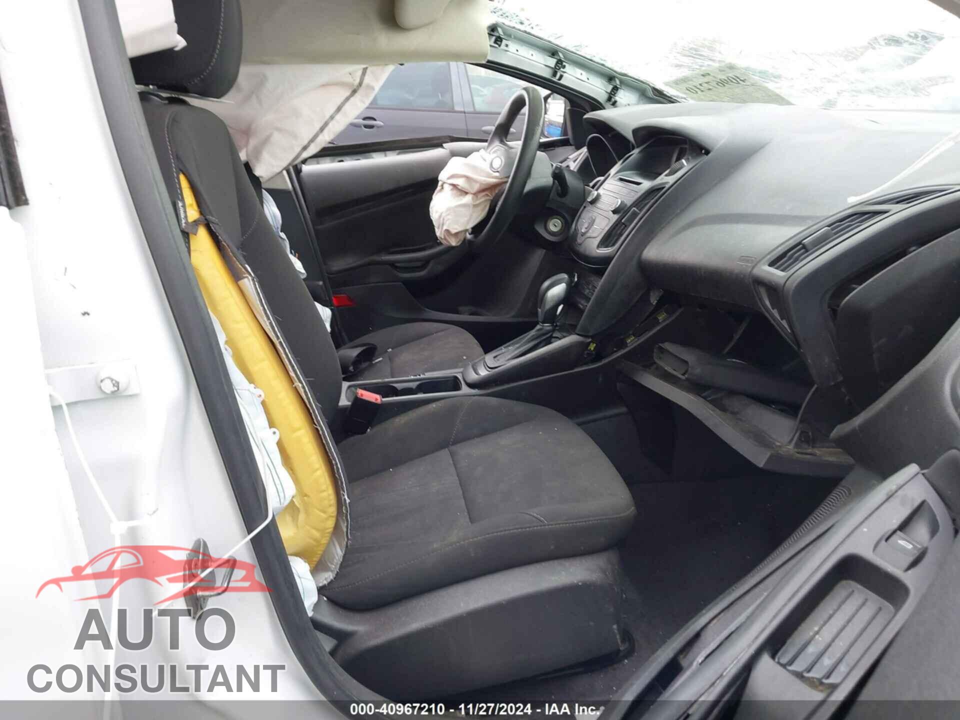 FORD FOCUS 2017 - 1FADP3K21HL224102