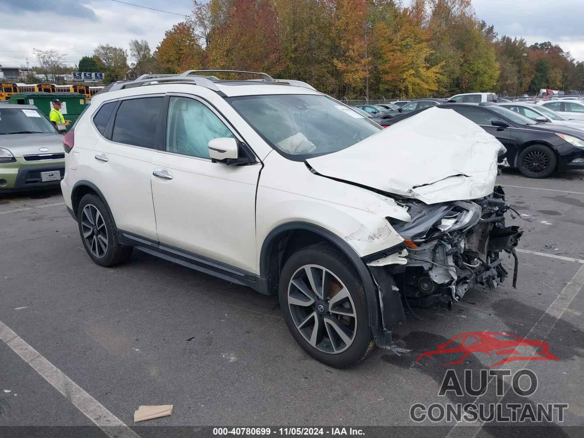 NISSAN ROGUE 2018 - JN8AT2MV3JW323202