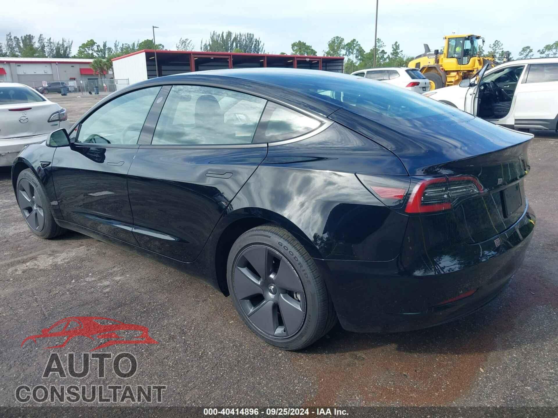 TESLA MODEL 3 2023 - 5YJ3E1EA4PF455483