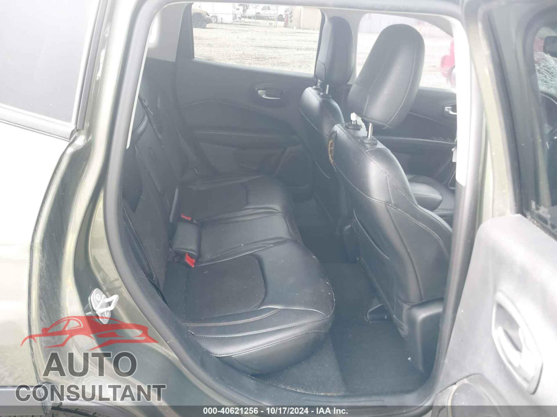 JEEP COMPASS 2018 - 3C4NJCBB2JT468805