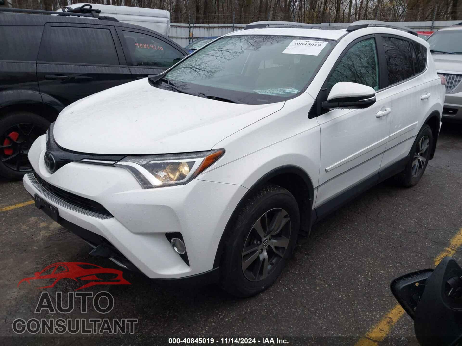 TOYOTA RAV4 2018 - 2T3RFREV9JW838457