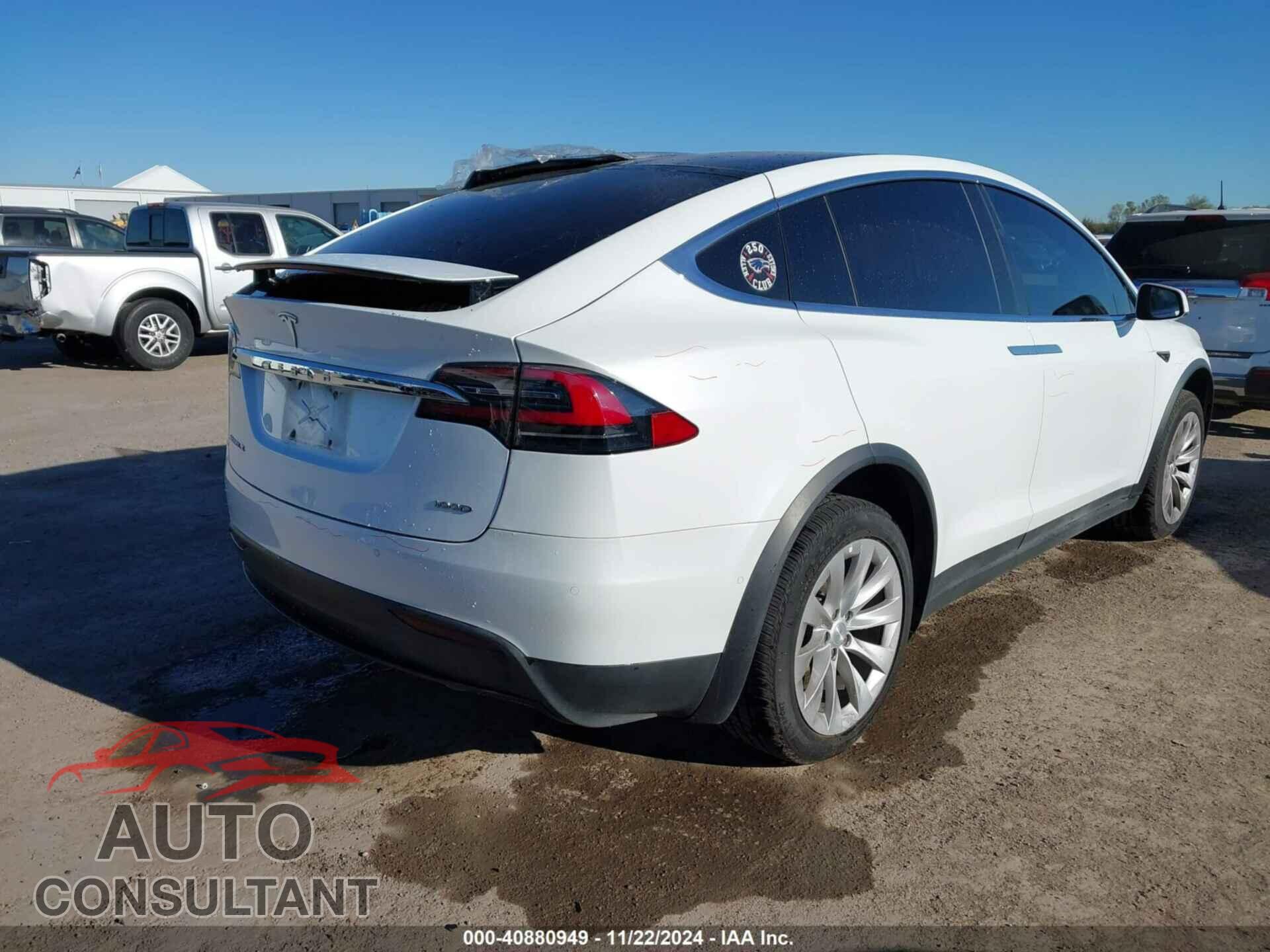 TESLA MODEL X 2017 - 5YJXCBE21HF065092