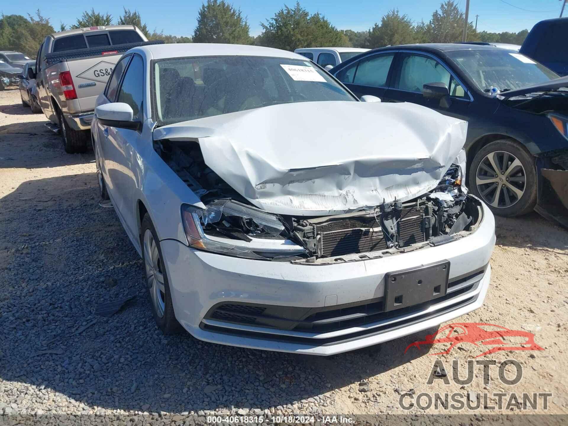 VOLKSWAGEN JETTA 2017 - 3VW167AJXHM232369