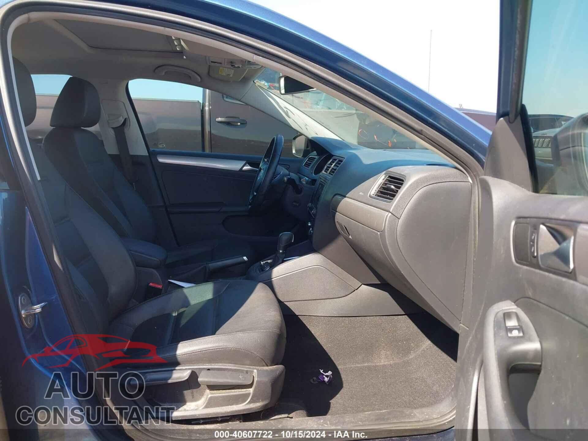 VOLKSWAGEN JETTA 2017 - 3VWDB7AJ6HM209812