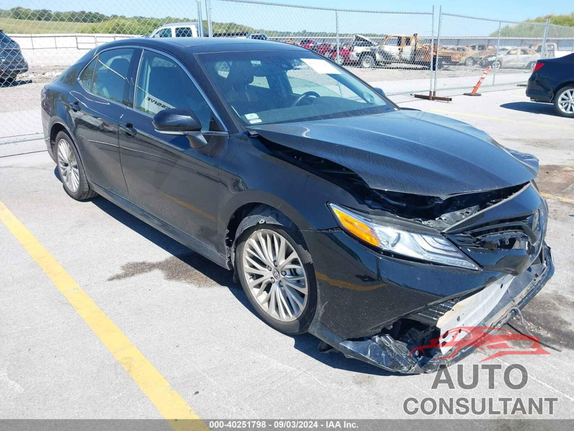 TOYOTA CAMRY 2020 - 4T1F11BK2LU017676