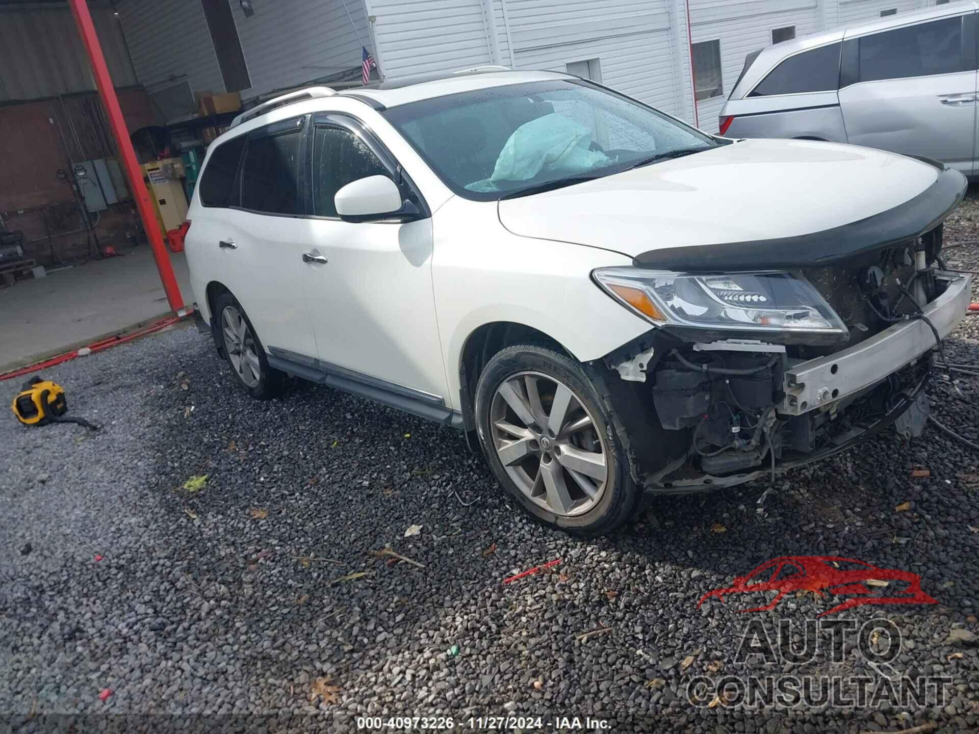 NISSAN PATHFINDER 2015 - 5N1AR2MN3FC704319