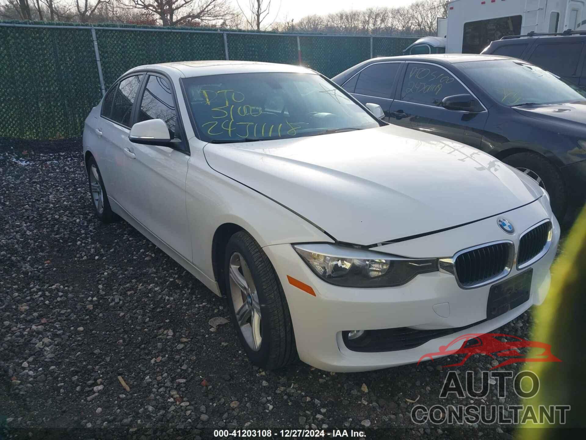 BMW 328I 2013 - WBA3B3G54DNR81059