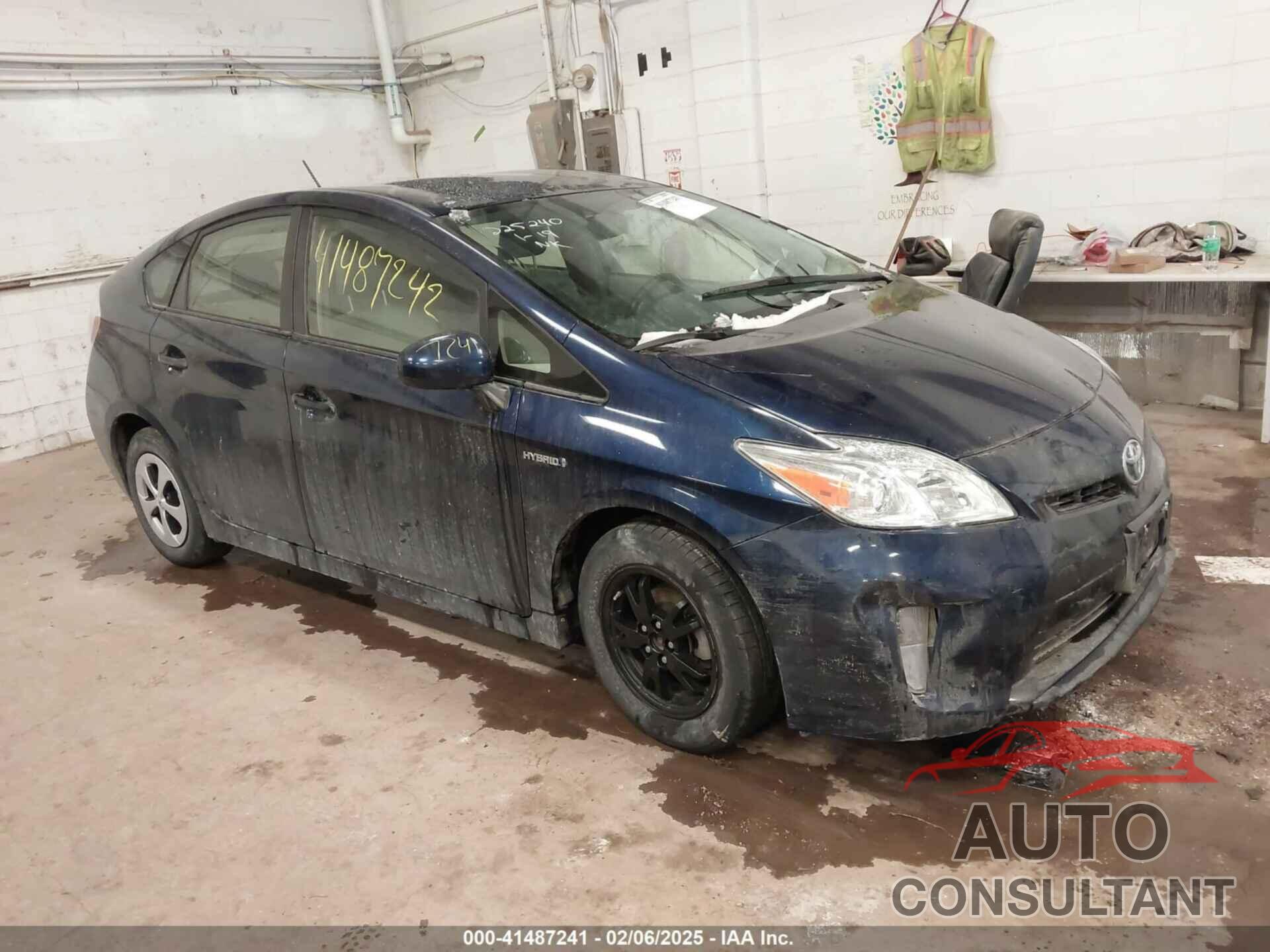 TOYOTA PRIUS 2013 - JTDKN3DU0D1704014