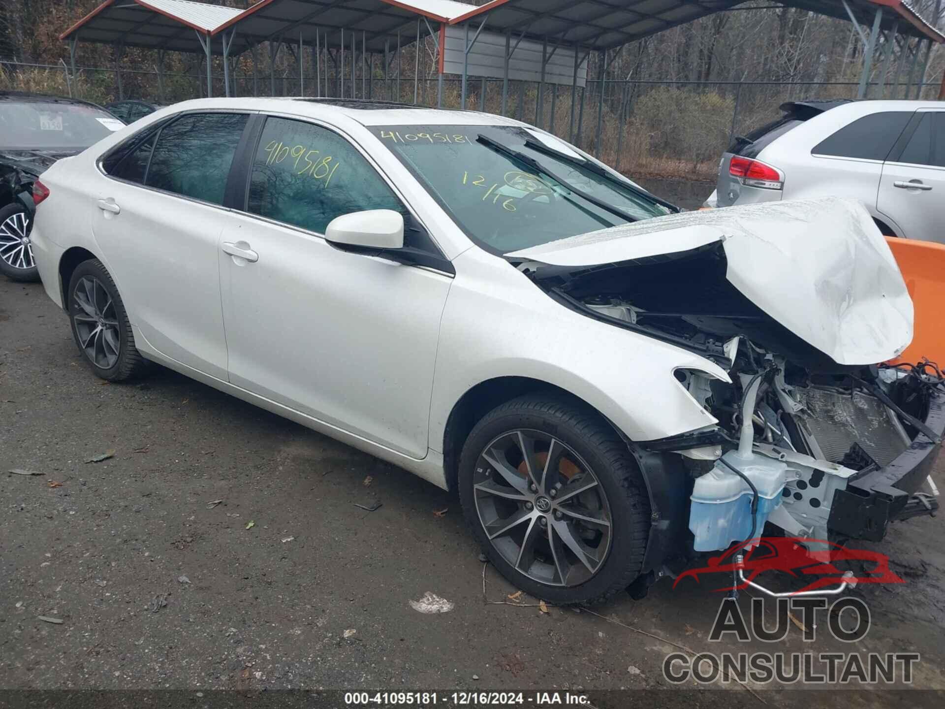 TOYOTA CAMRY 2016 - 4T1BK1FK2GU571473