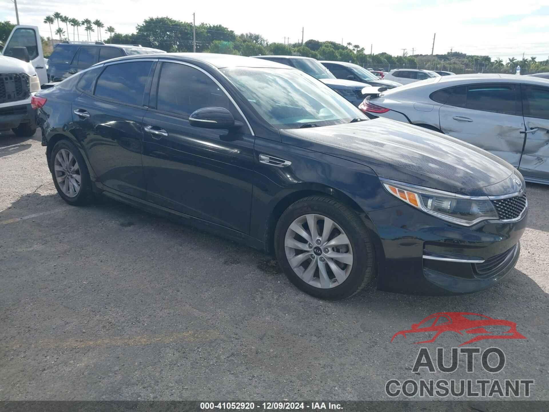 KIA OPTIMA 2018 - 5XXGU4L30JG217662