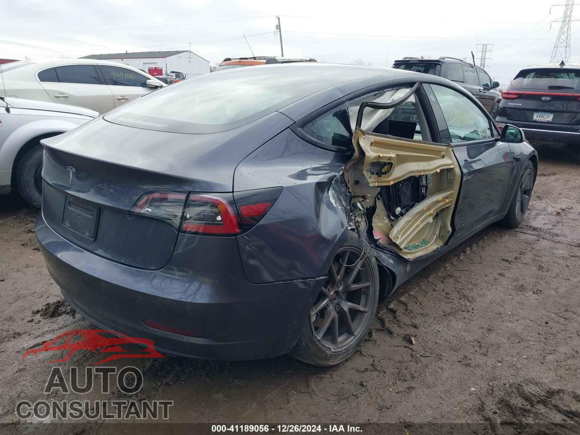 TESLA MODEL 3 2021 - 5YJ3E1EA5MF009614