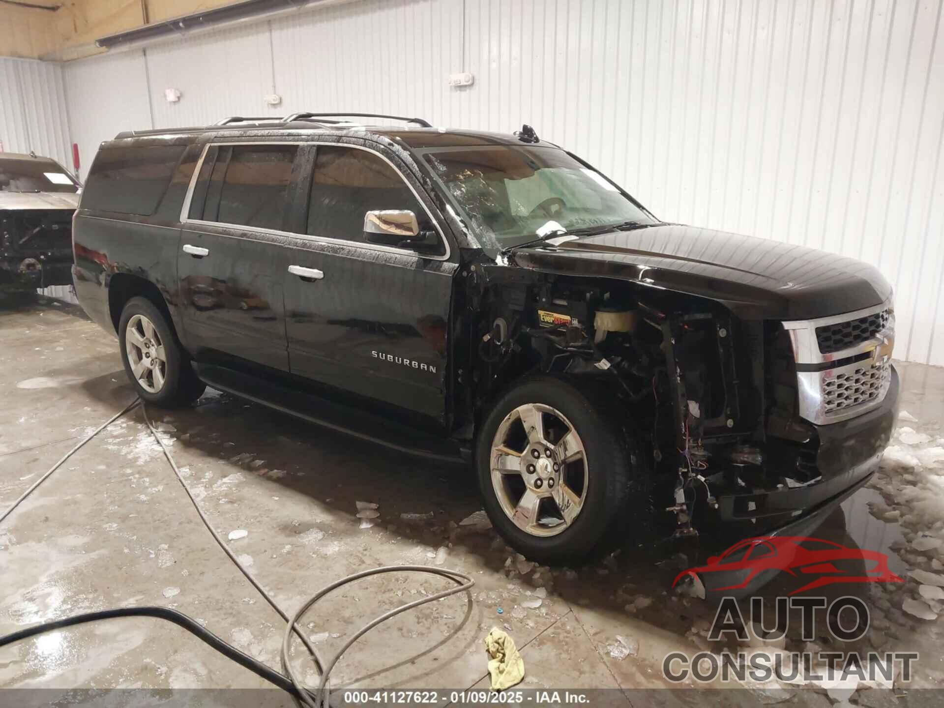 CHEVROLET SUBURBAN 2018 - 1GNSKGKC7JR107943