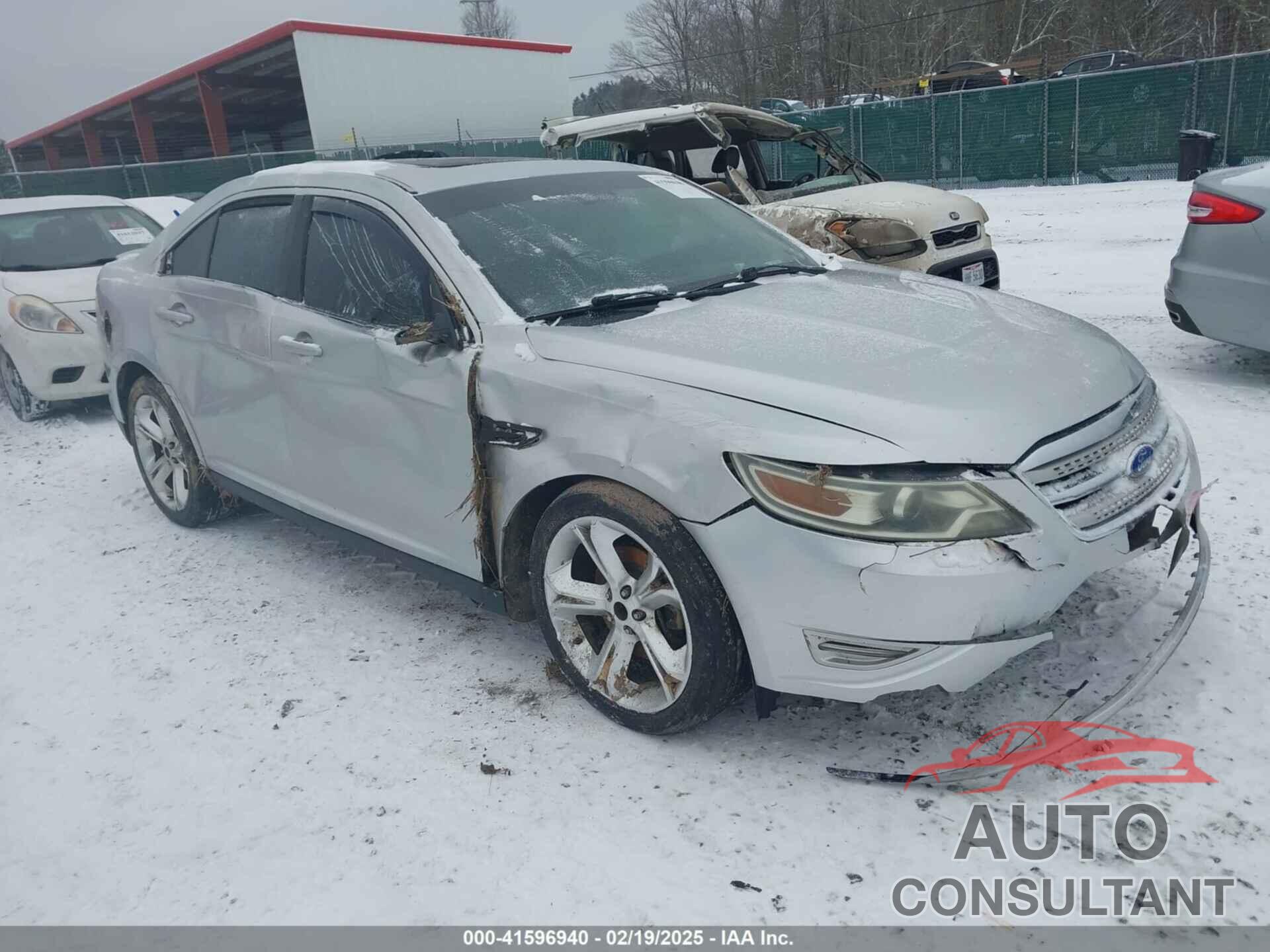 FORD TAURUS 2011 - 1FAHP2KT8BG155008