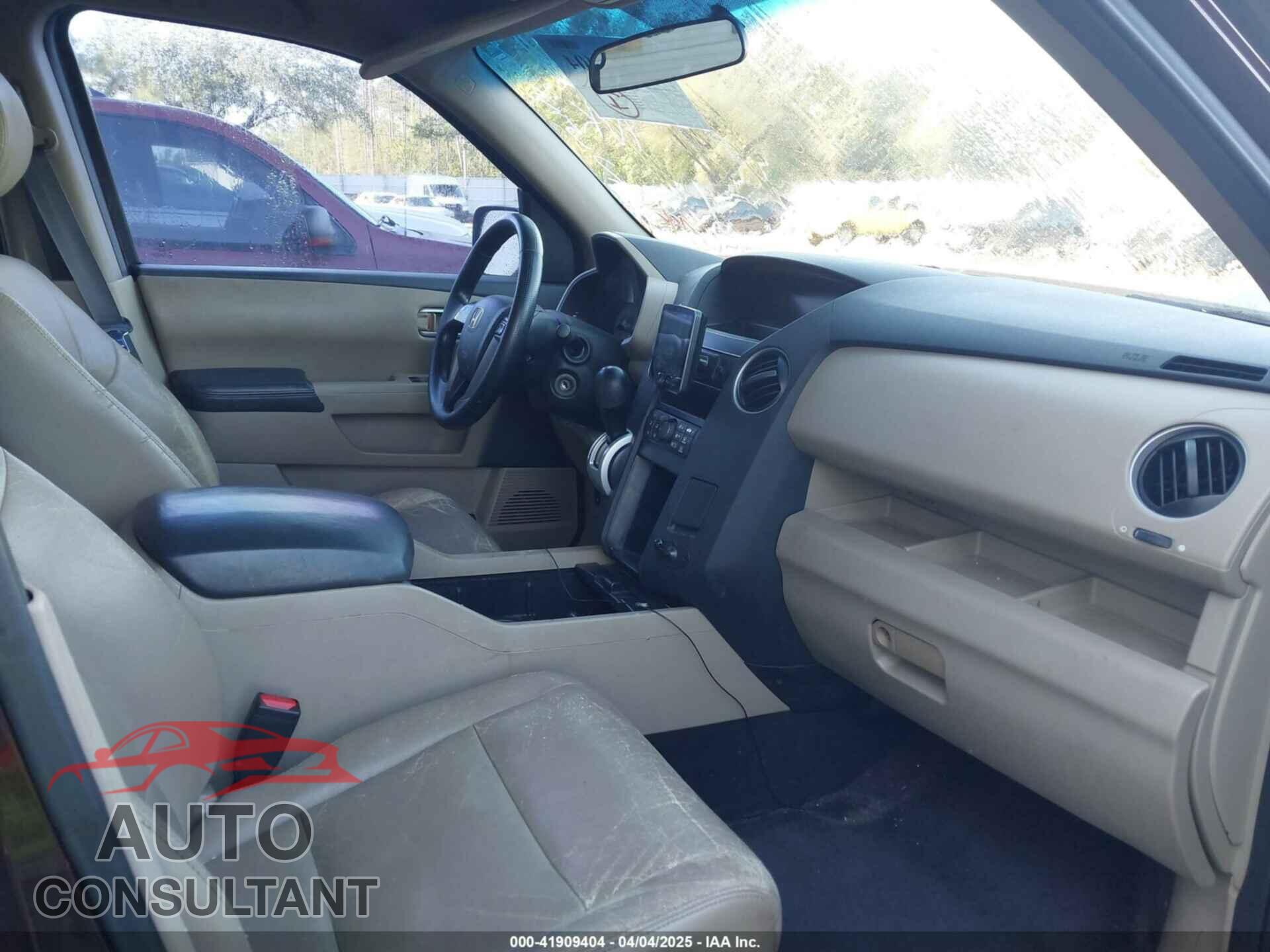 HONDA PILOT 2011 - 5FNYF3H2XBB035237
