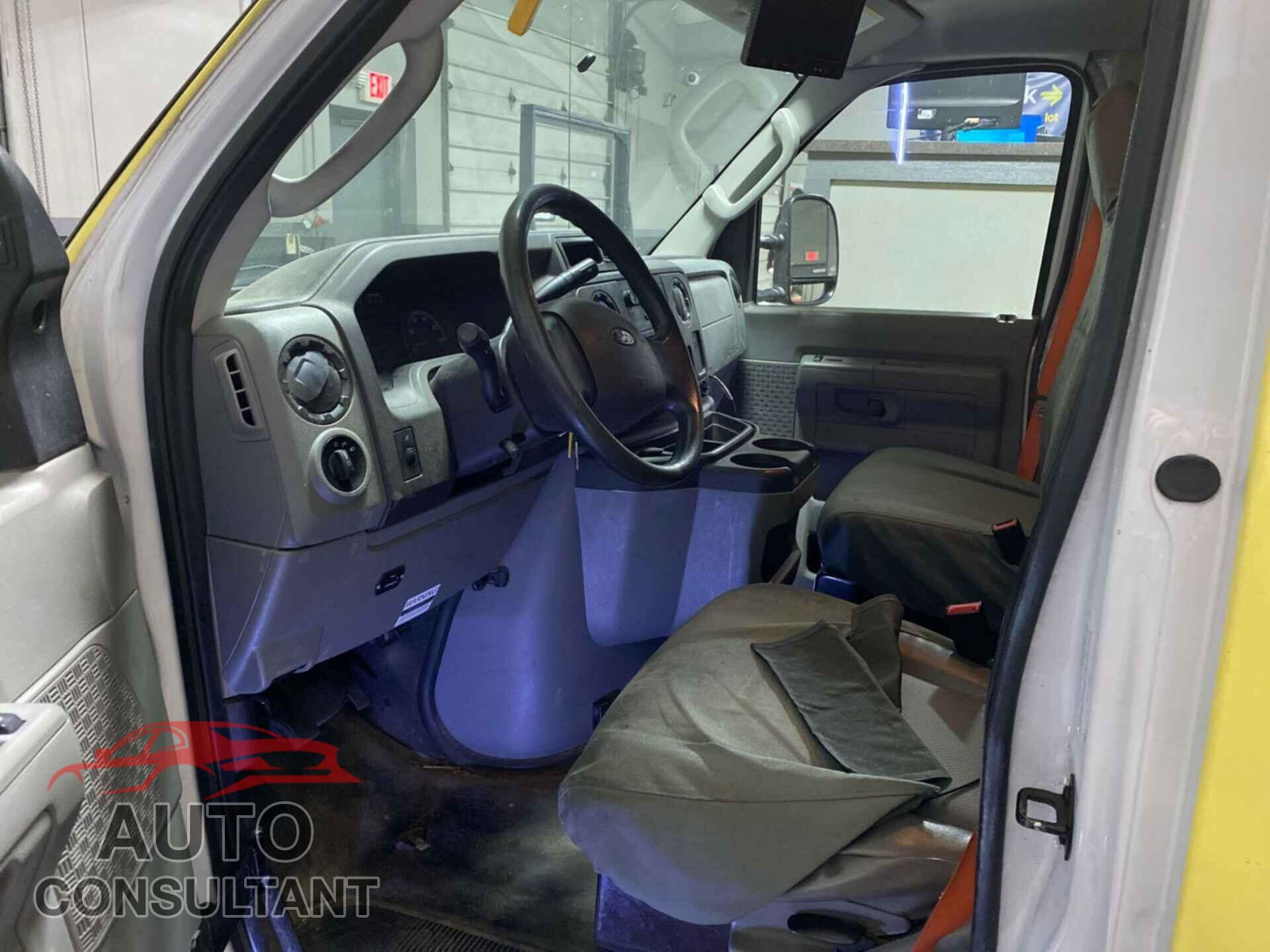 FORD ECONOLINE 2017 - 1FDXE4FS5HDC72222