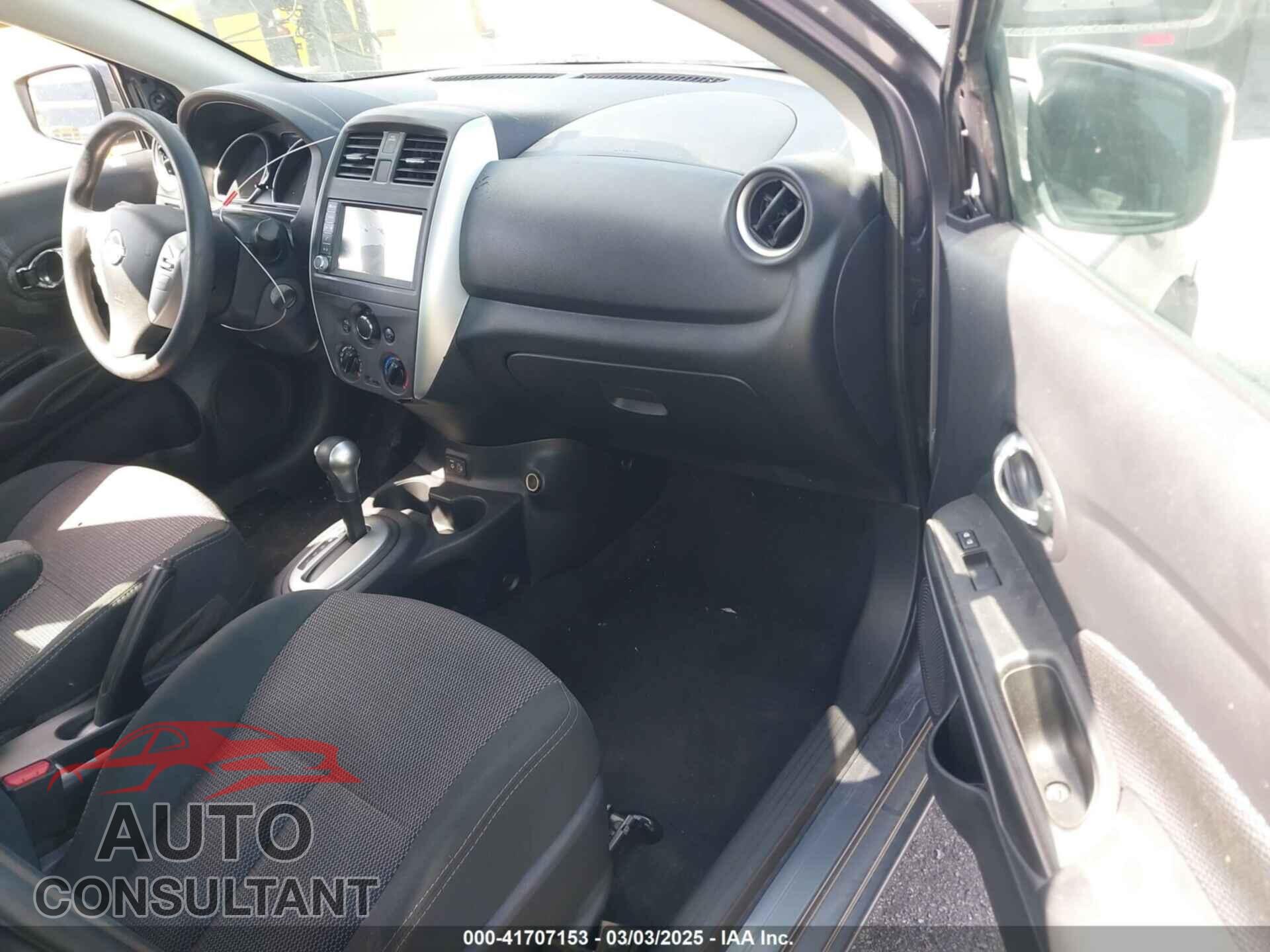 NISSAN VERSA 2019 - 3N1CN7AP3KL875830