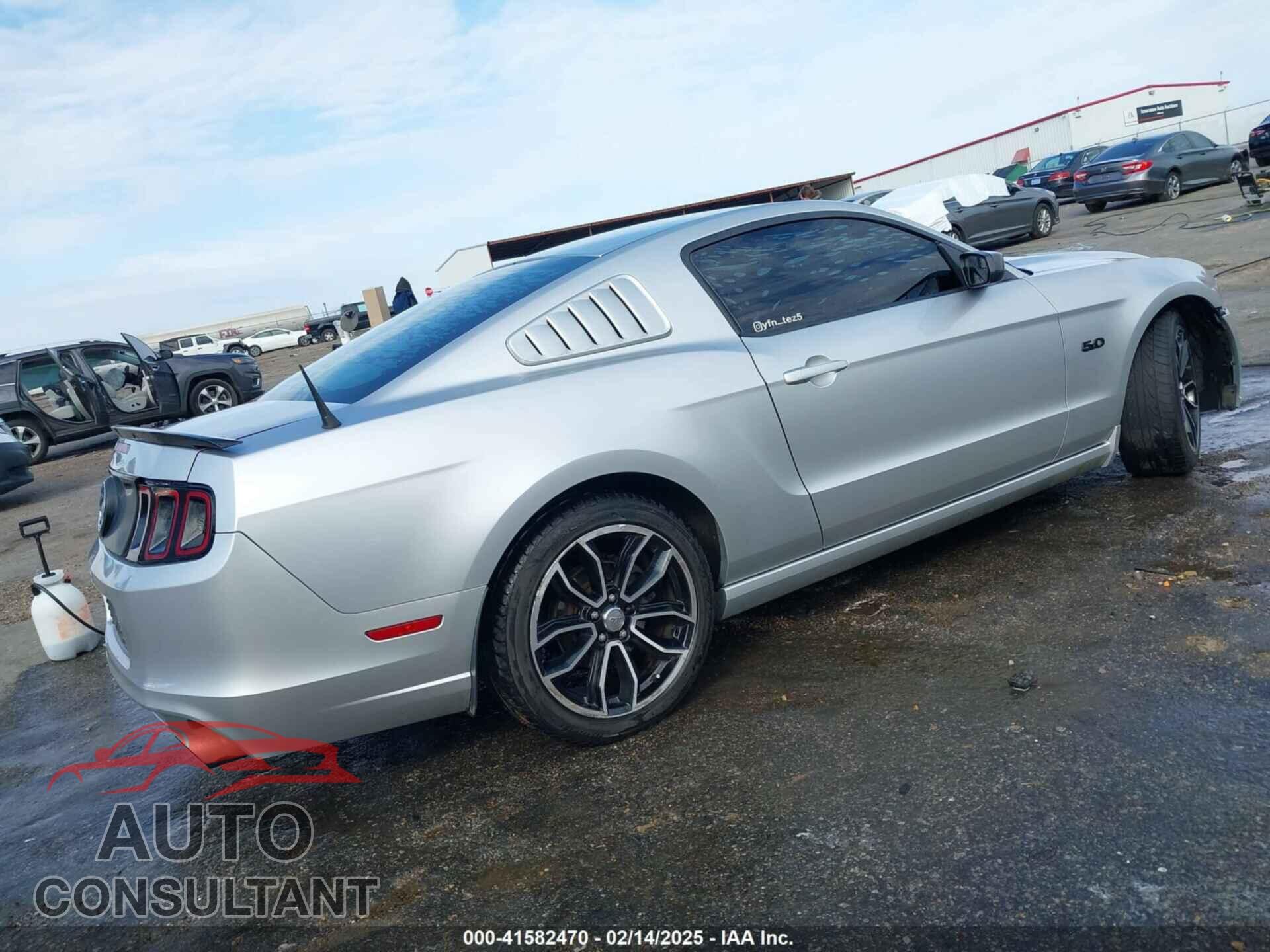 FORD MUSTANG 2014 - 1ZVBP8CF4E5240775