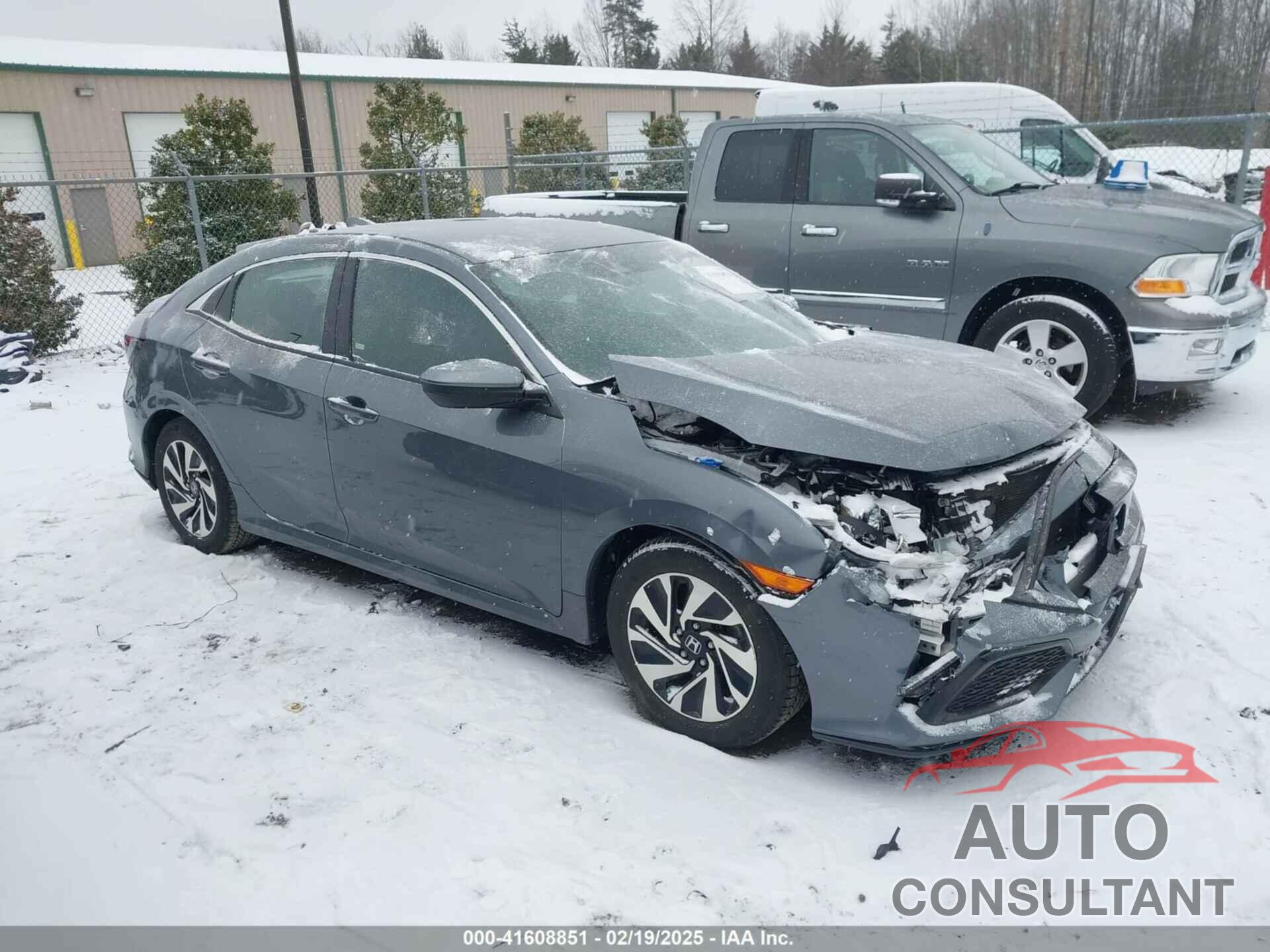 HONDA CIVIC 2018 - SHHFK7H38JU232990