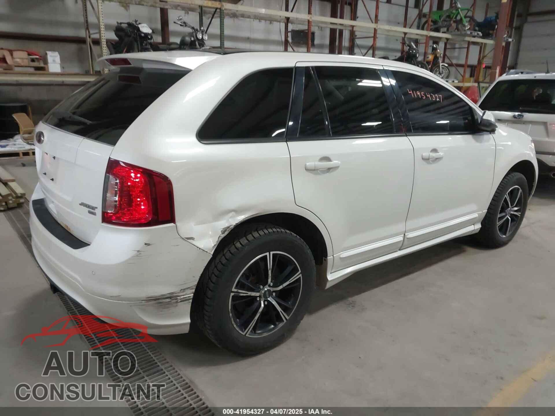 FORD EDGE 2011 - 2FMDK4AK5BBB45566