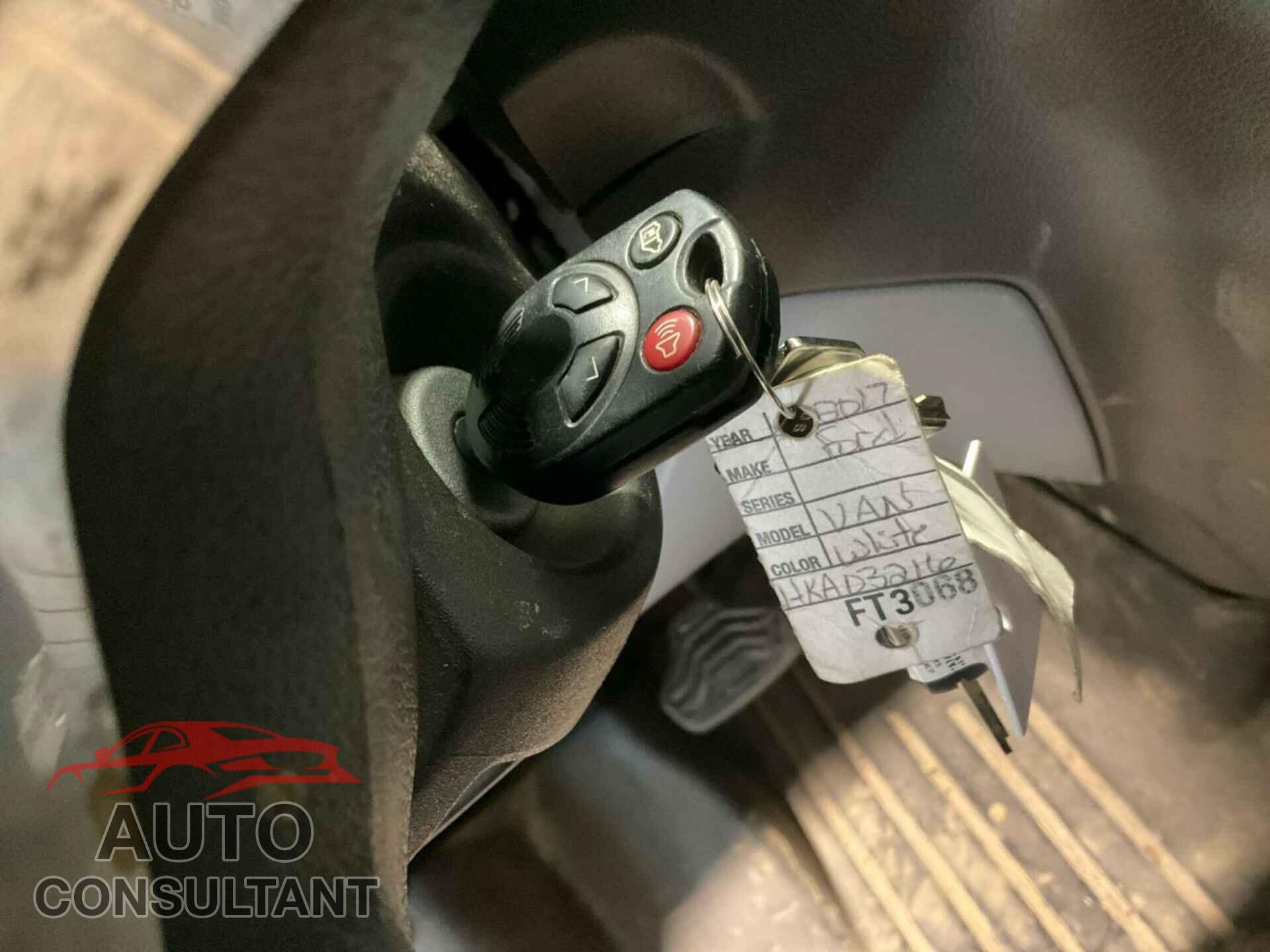 FORD TRANSIT 2017 - 1FTYR2CMXHKA03216