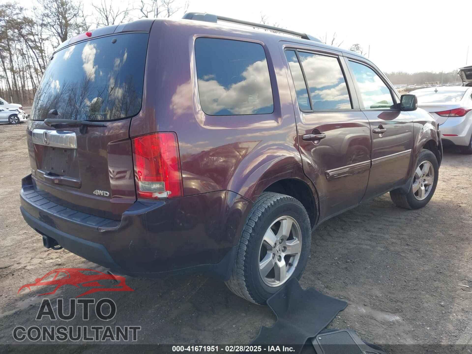 HONDA PILOT 2011 - 5FNYF4H75BB059592