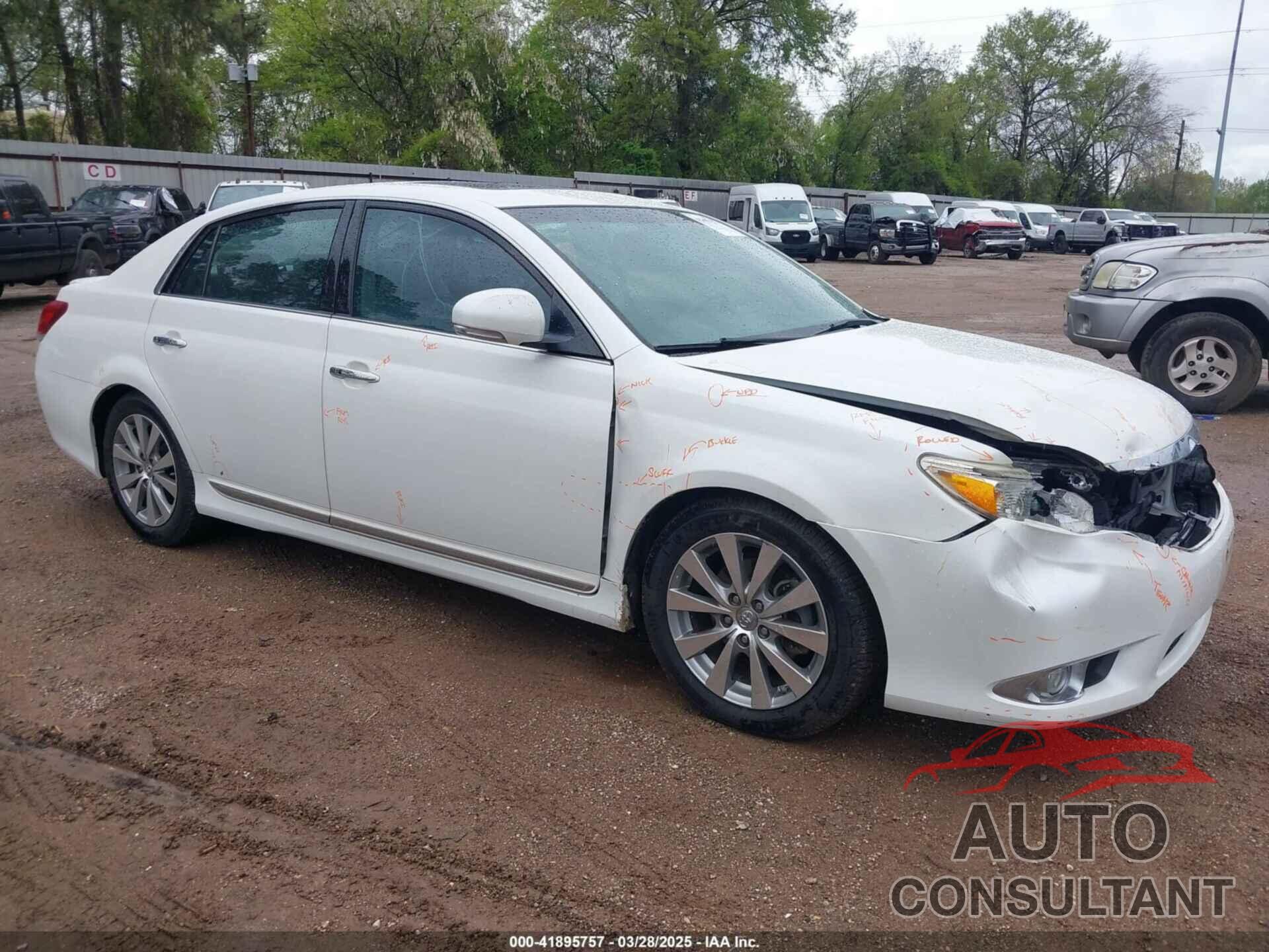 TOYOTA AVALON 2011 - 4T1BK3DB1BU405730