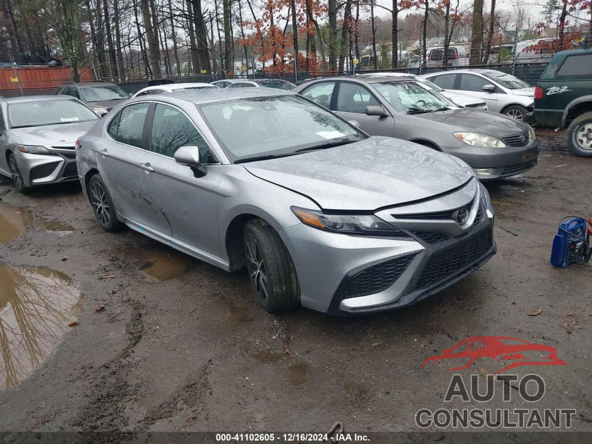 TOYOTA CAMRY 2023 - 4T1G11AK2PU747325