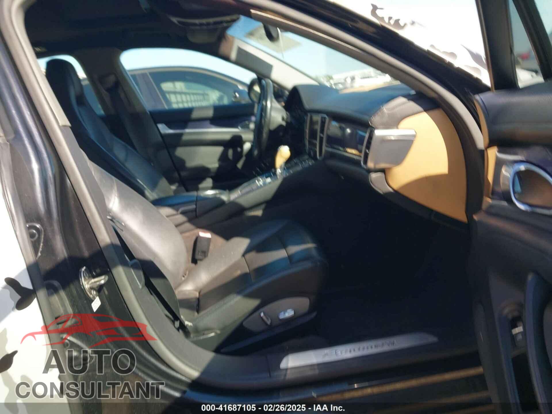 PORSCHE PANAMERA 2011 - WP0AA2A72BL010877
