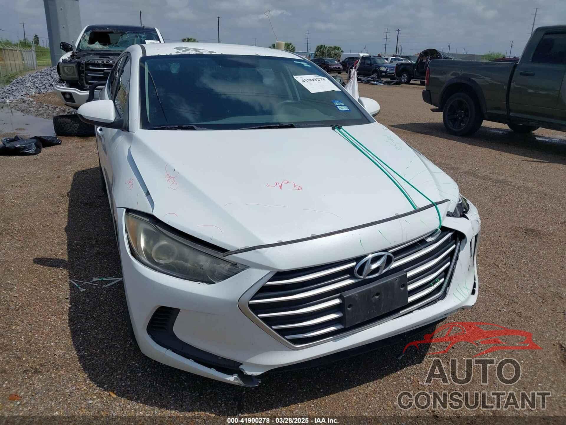 HYUNDAI ELANTRA 2018 - 5NPD84LF1JH235173